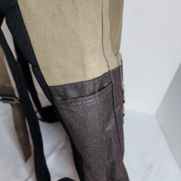 Attack on Titan laptop backpack - Picture 13 of 13